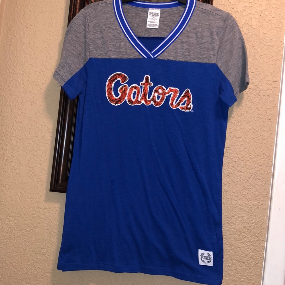 PINK Victoria’s Secret Collegiate V-Neck Florida Gators sequin T-Shirt. HTF RARE
